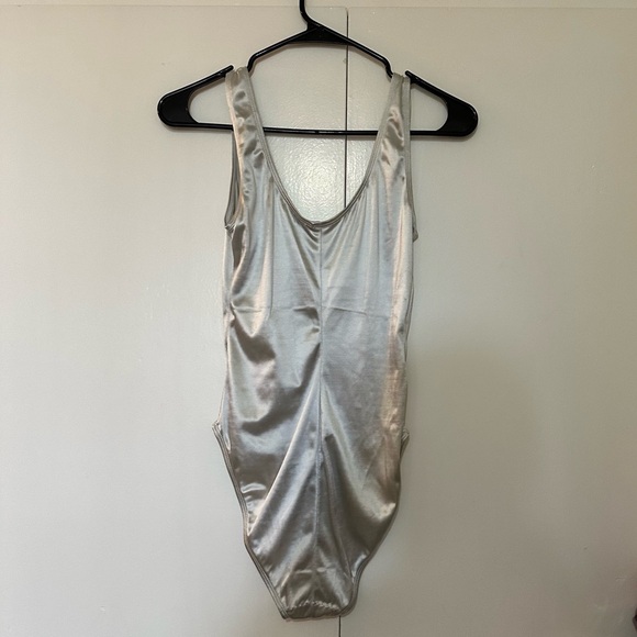 Vintage Gold Crown Label Victoria’s Secret Union Made Metallic Silver Swimsuit S - Picture 9 of 10